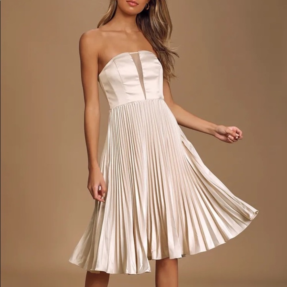 NWT Lulus Just Like A Movie Champagne Strapless Pleated Midi Dress